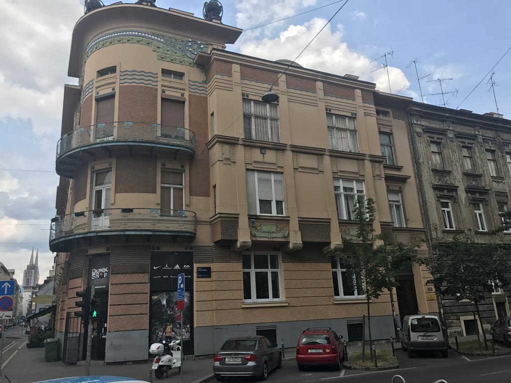 Loox Serviced Apartments Hatzova Zagreb Bagian luar foto