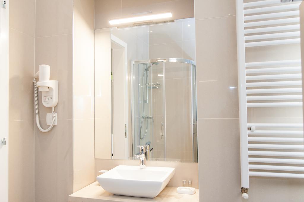 Loox Serviced Apartments Hatzova Zagreb Bagian luar foto