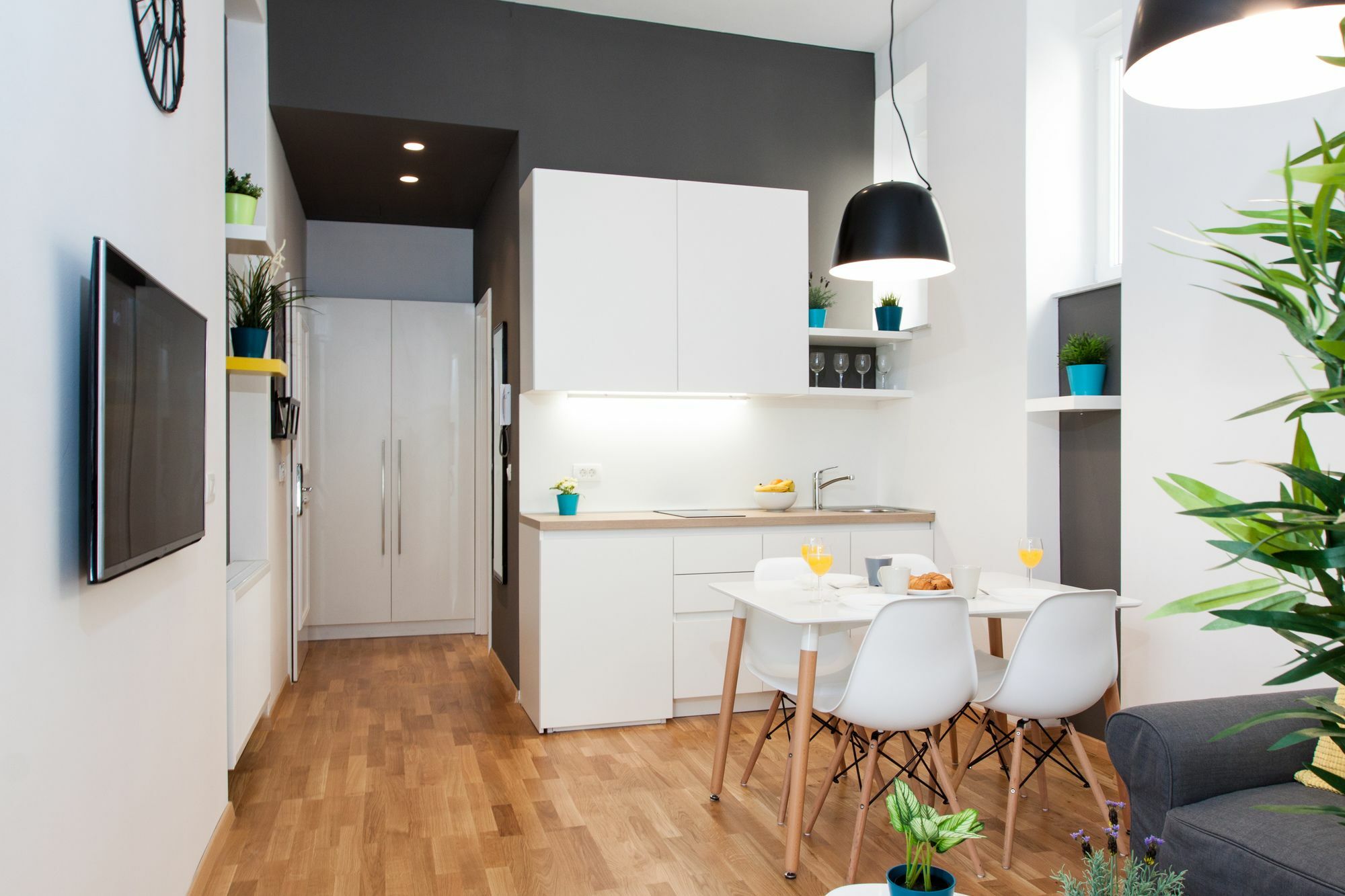 Loox Serviced Apartments Hatzova Zagreb Bagian luar foto